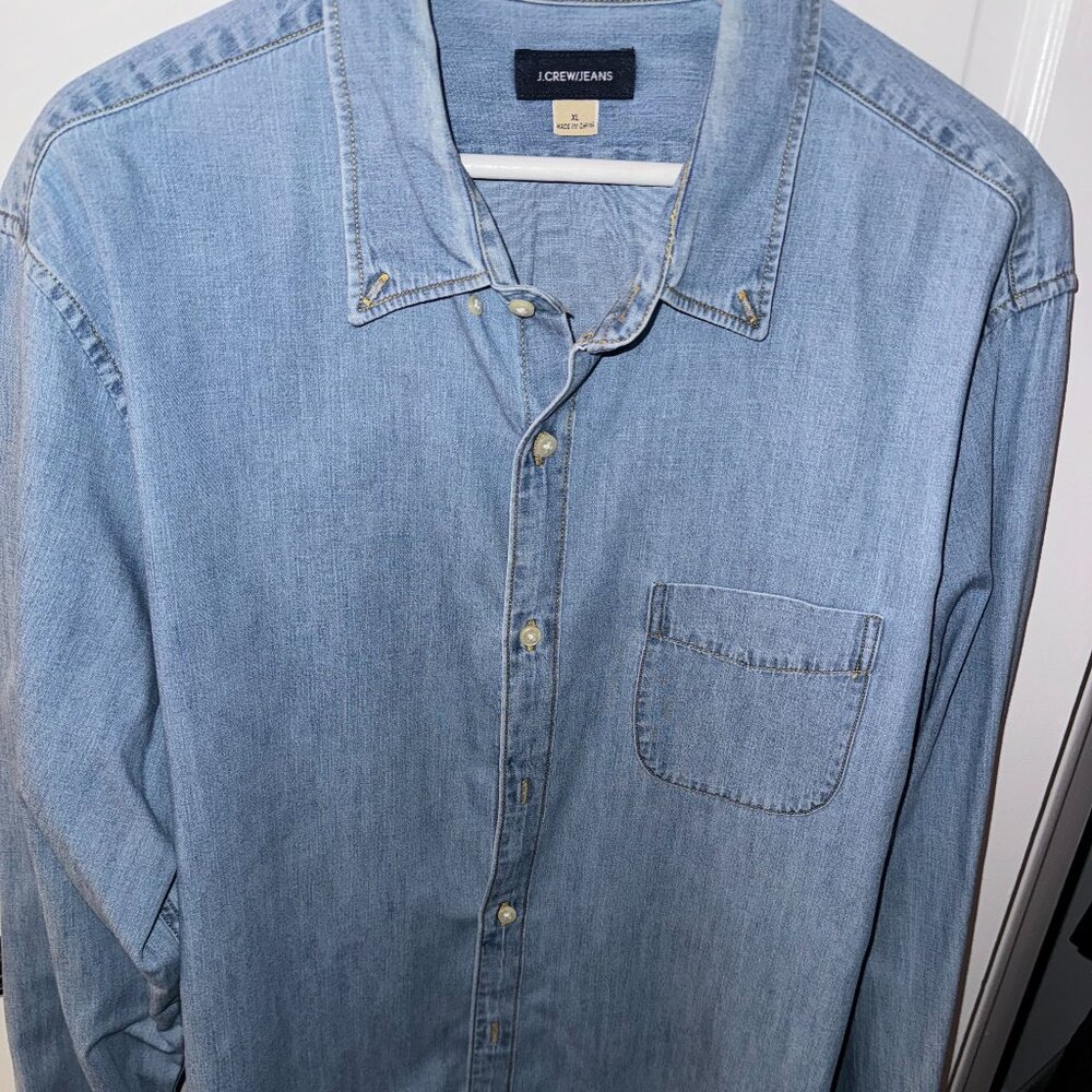 J Crew Men's Denim Button-Down Shirt